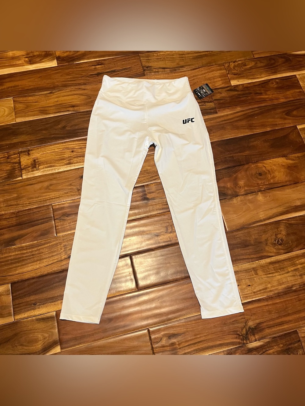 UFC • White Leggings  Pants Gym Workout Compression • Women’s Sz XL NWT